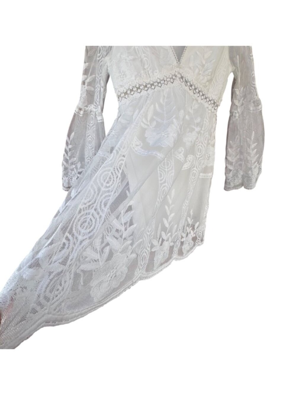 Southern Fried Chics Medium White Lace V-Neck Dress Bell Sleeves & Embroidered - Picture 5 of 14
